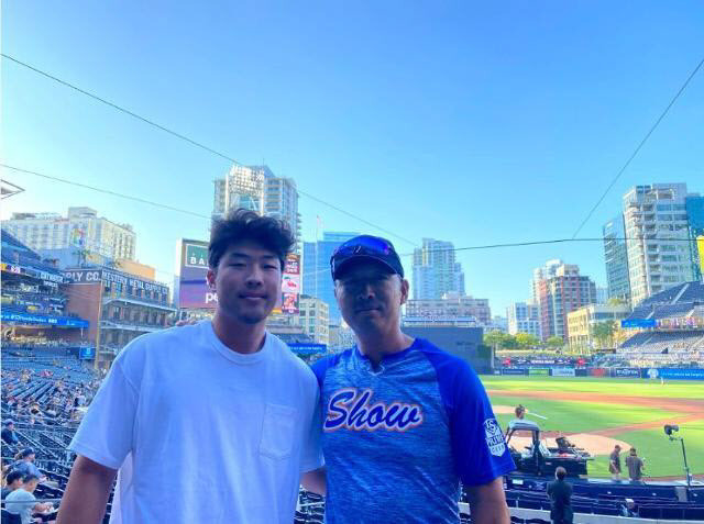 왼쪽부터 케빈 심과 심정수(사진=MLB닷컴 홈페이지)