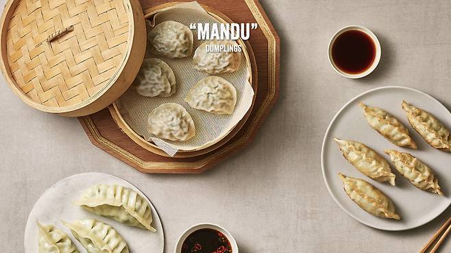 미주에서 ‘덤블링(dumplings)’이라는 영어 단어 대신, 한국어 발음 그대로 표현된 ‘만두(mandu)’가 상품으로 판매되고 있다. [비비고 글로벌 홈페이지 캡처]