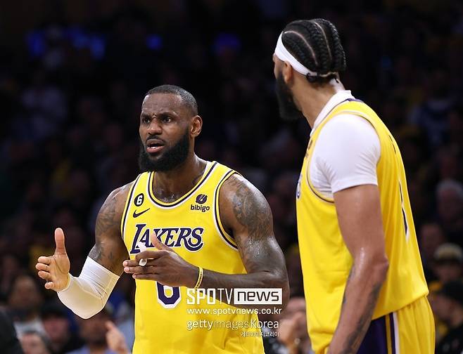 ▲ 르브론 제임스와 앤서니 데이비스(왼쪽부터). 부상만 없으면 여전히 리그 최고의 듀오다.