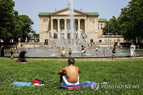 2022년 여름 35℃ 기록한 폴란드 포즈난 풍경  [EPA 연합뉴스 자료사진. 재판매 및 DB 금지]