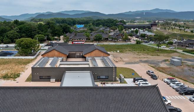 경주 신라월성연구센터 '숭문대' 전경. 경주시 제공