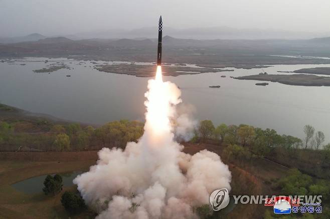 美NSC "북 장거리탄도미사일 시험발사 강력 규탄" [연합뉴스 자료사진]