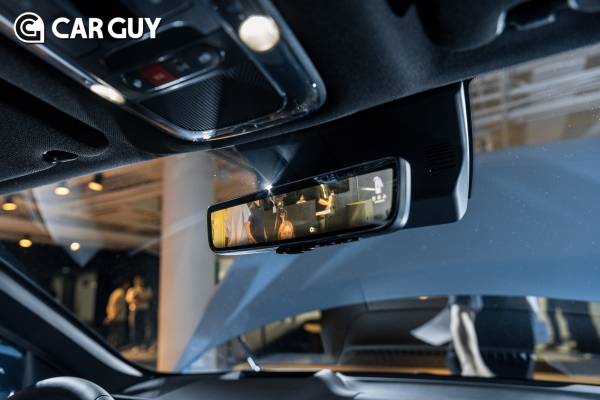 디지털 센터미러가 적용됐다