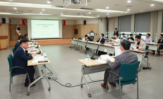 용인특례시는 13일 시청 비전홀에서 ‘용인시 모빌리티 기본계획 연구용역’ 착수보고회를 개최했다. / 사진제공=용인특례시