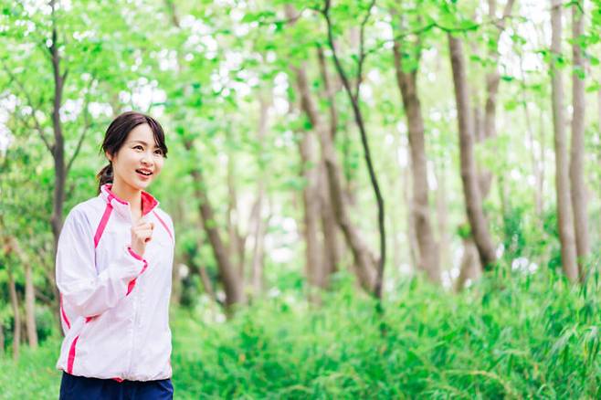 긴장, 어깨 뭉침 등 불안에 대한 몸의 신호를 일찍 알아차리고 대처하는 것은 중요하다. [사진=게티이미지뱅크]
