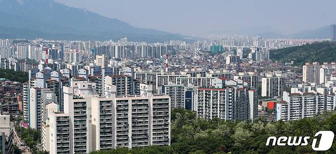 서울 강북구, 도봉구 아파트 단지들. 2023.5.9/뉴스1 ⓒ News1 허경 기자