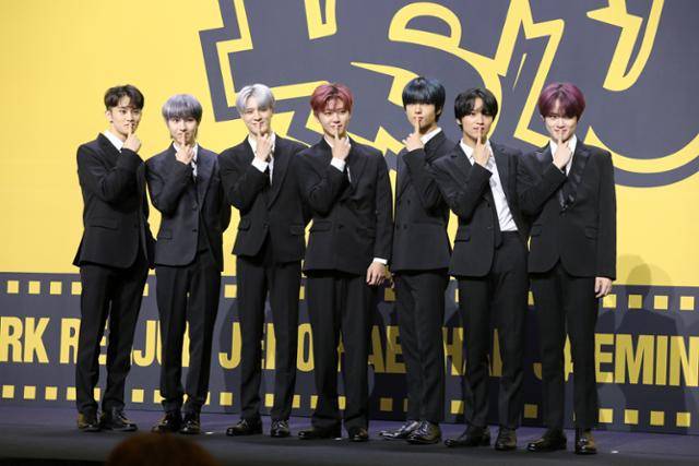 엔시티 드림은 17일 오후 서울 송파구 롯데호텔 월드 크리스탈볼룸에서 정규 3집 'ISTJ' 발매 기념 기자간담회를 개최했다. 뉴시스 제공