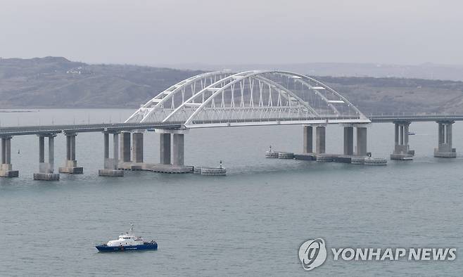 러시아 본토-크림반도 연결 크림교 철교 [EPA=연합뉴스 자료사진]