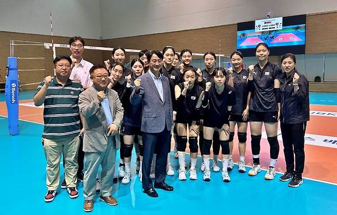 [서울=뉴시스]여자 유스대표팀. 2023.07.18. (사진=한국배구연맹 제공)  *재판매 및 DB 금지