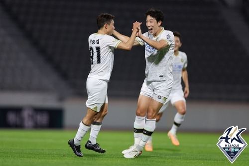 결승골 뽑은 박광일(왼쪽) [한국프로축구연맹 제공. 재판매 및 DB 금지]