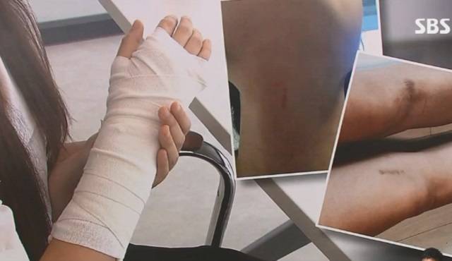 서울 한 초등학교에서 여교사가 다른 학생들이 보는 앞에서 6학년 남학생에게 무차별 폭행을 당한 사건이 벌어졌다. SBS 보도화면 캡처