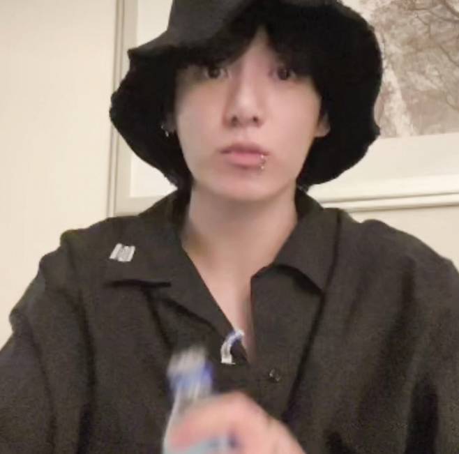 감기도 막지 못한 정국 표 감미로움.."미안해요, 서버가 터졌어요 하하하"