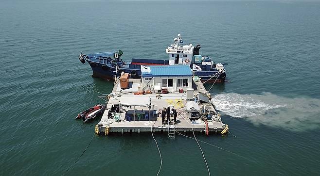 수중 발굴 전용 조사선 [국립해양문화재연구소 제공. 재판매 및 DB 금지]