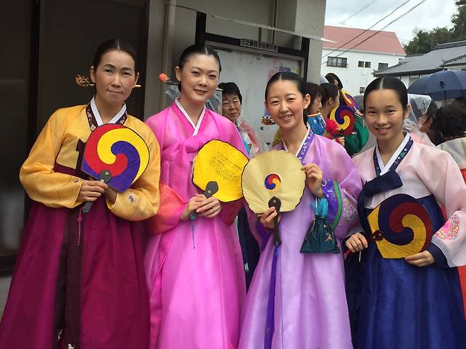 조선통신사 축제때 한복 코스프레를 한 히로시마 여인들