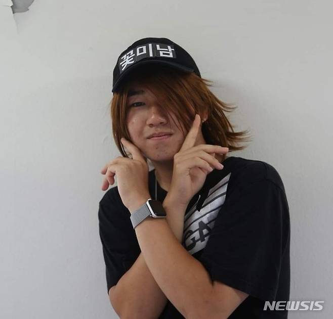 페이스북 '하태핫태'에 공개된 의정부고등학교 졸업사진. /사진=뉴시스