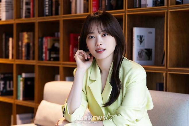 tvN 드라마 '이로운 사기'의 주연배우 천우희가 종영 인터뷰를 위해 포즈를 취하고 있다. /사진제공=H&엔터테인먼트 2023.07.19 /사진=이동훈 기자 photoguy@