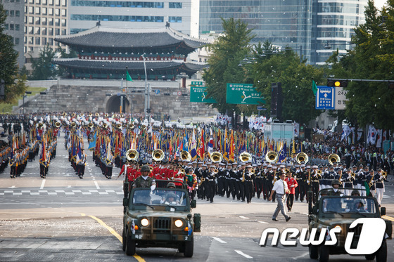 2013년 국군의 날 시가행진. 2013.10.1/뉴스1