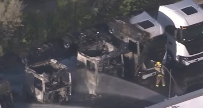 피닉스 본사에서 불에 탄 니콜라 전기트럭