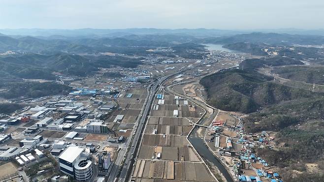 용인 첨단 시스템 반도체 국가산단이 들어설 이동 남사읍 일대 전경. /용인시 제공