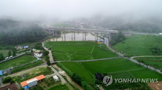 서울-양평 고속도로 대안 노선의 종점인 경기도 양평군 강상면 일대 모습. 사진 연합뉴스