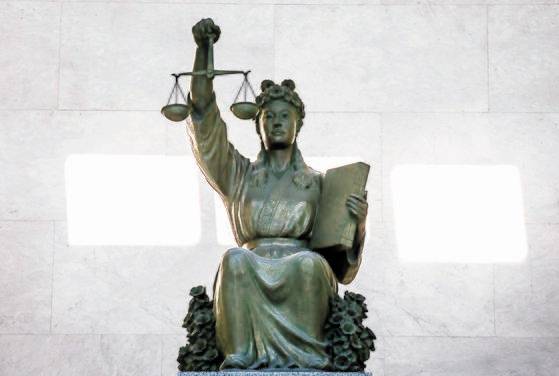 대법원 정의의 여신상. 중앙포토