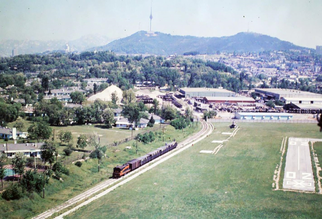 1973년 당시 용산미군기지 사우스포스트 철도 주변. 사진제공=서울