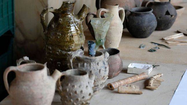 네로 황제 극장터에서 출토된 각종 유물. /AP 연합뉴스