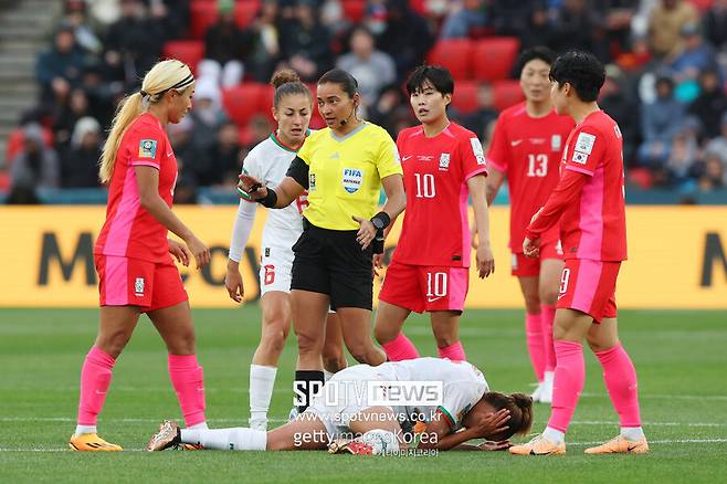 ▲ 호주•뉴질랜드 여자월드컵 조별리그 2차전에서 모로코에 패한 한국 여자축구 대표팀