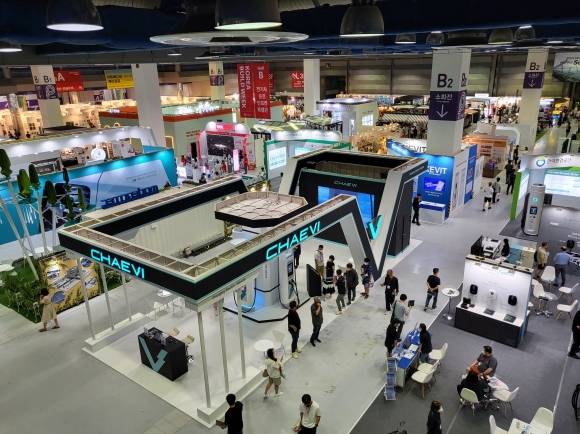 서울신문사가 메쎄이상과 공동으로 박람회 ‘서울 미래 DX Con World’를 오는 3~6일 서울 코엑스에서 개최한다.사진은 지난해 코리아빌드위크의 모습. 메쎄이상 제공