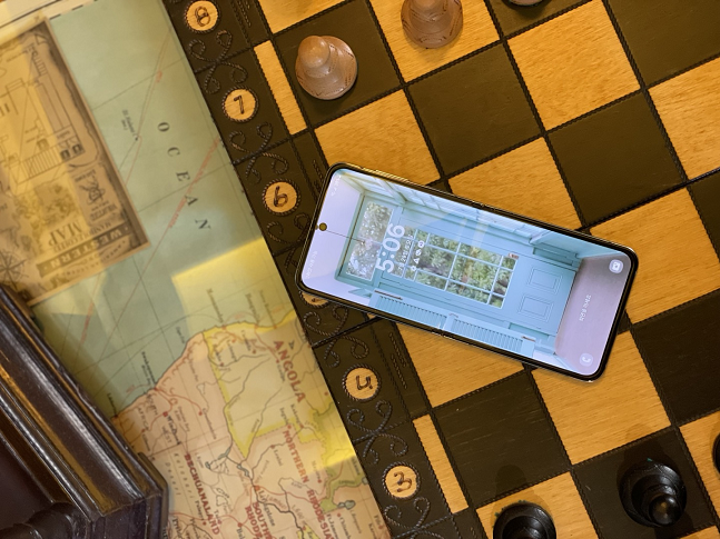 갤럭시Z플립5./사진=백유진 기자 byj@