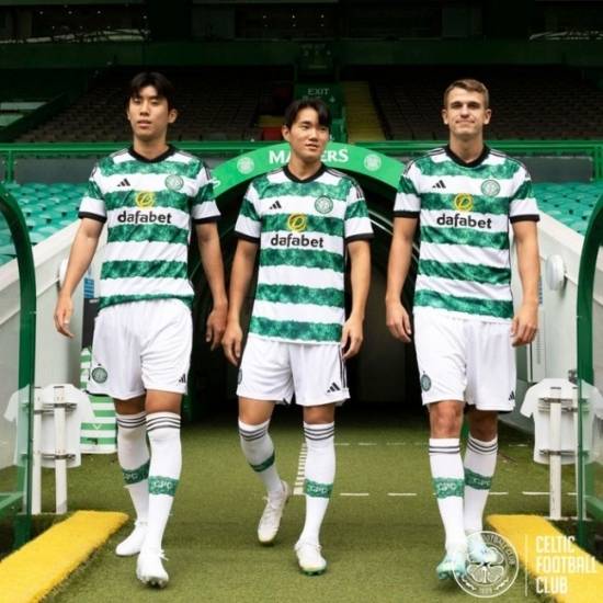 권혁규(좌)와 양현준은 올해 여름 셀틱의 새 식구가 됐다. 권혁규는 2일 빌바오전에서 선발 데뷔, 양현준은 후반 교체 후 활약하며 새 시즌을 기대케 했다. 사진=셀틱 SNS