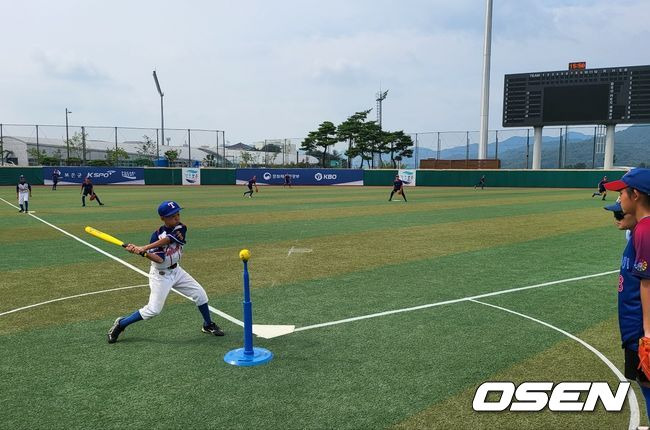 대만 셴동초등학교와 신룽초등학교의 경기. /OSEN DB