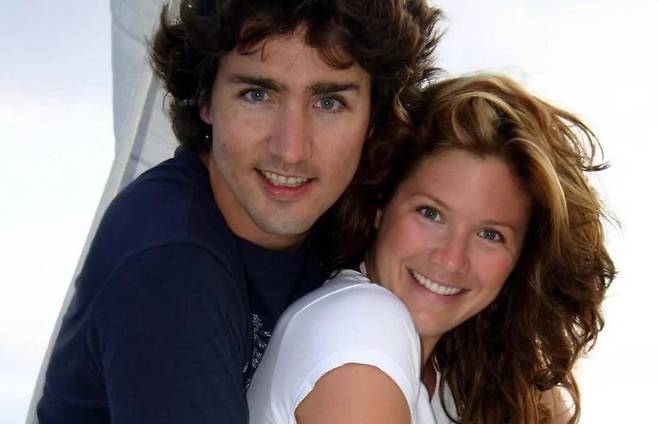 트뤼도 캐나다 총리가 18년간의 결혼 생활을 정리했다. 절은 시절 트뤼도 총리와 아내 소피. 자료사진. [사진출처 = 넷라인]