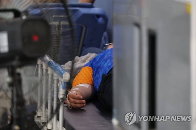 3일 오후 전북 부안군 새만금 세계스카우트 잼버리 야영지 내 잼버리 병원에서 온열질환자가 치료를 받고 있다. 2023.8.3 doo@yna.co.kr (끝) /사진=연합뉴스