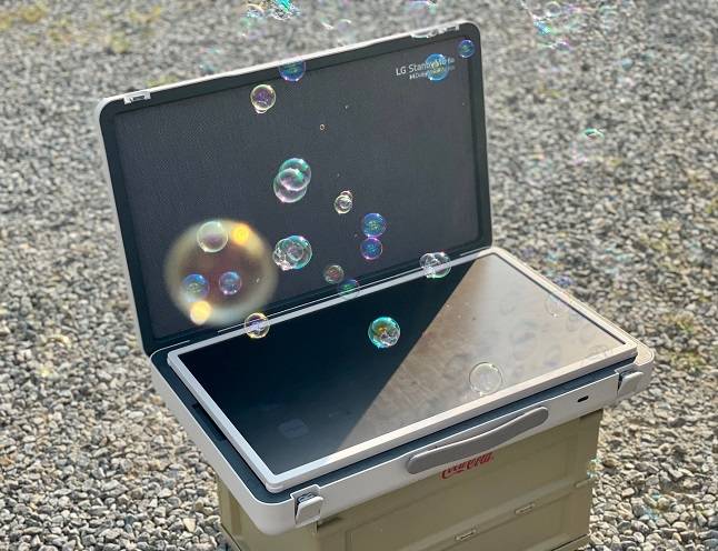 LG전자 스탠바이미 고./사진=백유진 기자 byj@