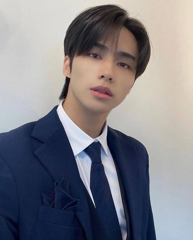 [서울=뉴시스] 그룹 'DKZ' 멤버 경윤. (사진=경윤 인스타그램 캡처) 2023.08.08. photo@newsis.com *재판매 및 DB 금지