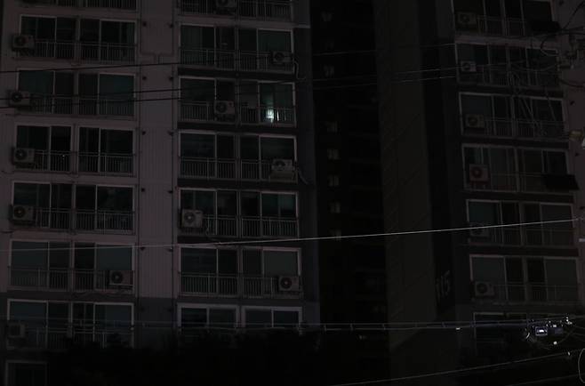 정전된 아파트.&nbsp;뉴시스