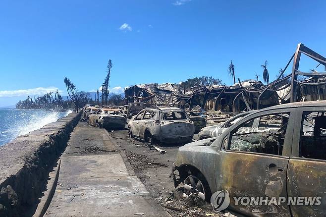 산불로 불타버린 차들 [AFP 연합뉴스 자료사진. 재판매 및 DB 금지]