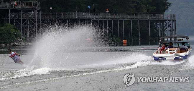 춘천국제레저대회 수상스키·웨이크스포츠대회 개막 [촬영 이상학]