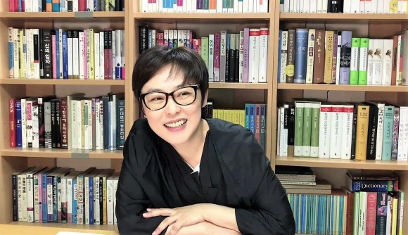 ‘이탈리아 기행’ 주석본 편집을 맡아 900여개의 주석을 붙인 이수은 작가.  이수은 작가 제공