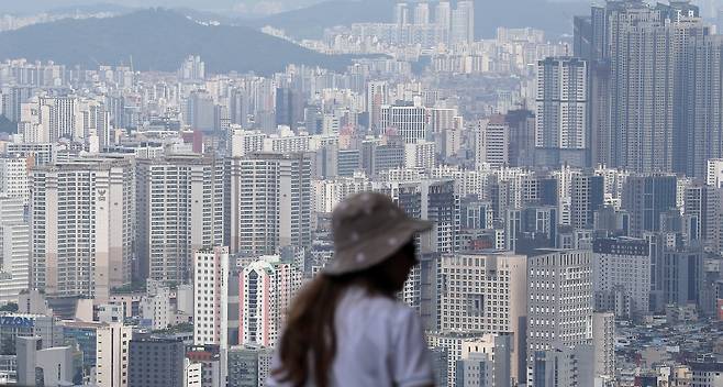 서울 중구 남산에서 도심 아파트 단지./뉴스1