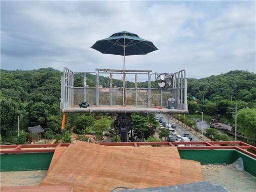 서울 구로구 궁동 오류고등학교 추락사 현장 고소작업차 [구로소방서 제공. 재판매 및 DB 금지]