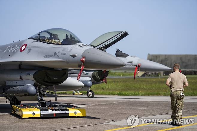 덴마크 공군 F-16 [AP 연합뉴스 자료사진. 재판매 및 DB 금지]