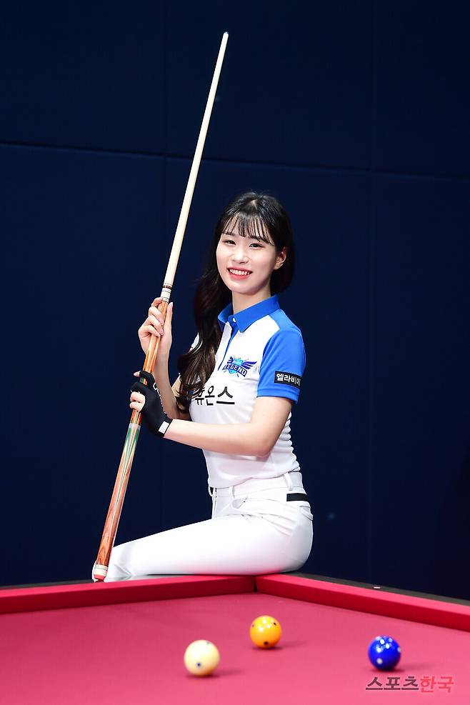 프로당구 선수 전애린이 스포츠한국과의 인터뷰에서 포즈를 취하고 있다. ⓒ이혜영 기자 lhy@hankooki.com