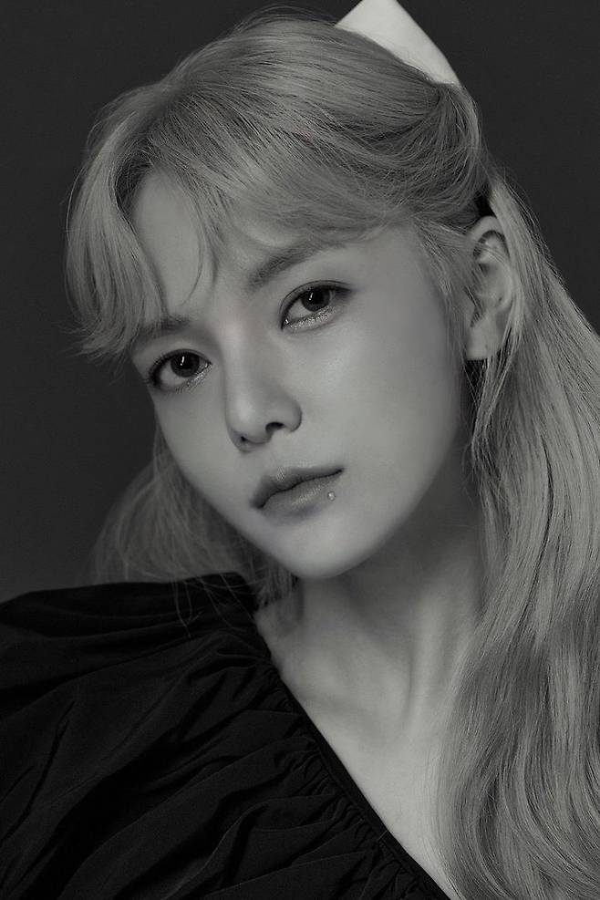 [서울=뉴시스] 가수 신지민. (사진=알로말로 휴메인 엔터테인먼트 제공) 2023.08.18. photo@newsis.com *재판매 및 DB 금지