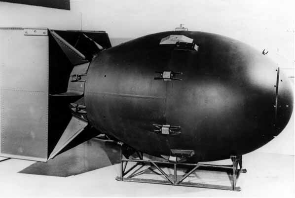 나가사키에 투하된 원자폭탄 '팻 맨'
