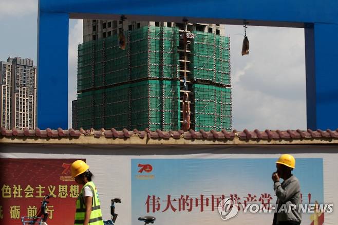 중국 부동산기업 비구이위안이 윈난성에서 진행 중이던 주거용 건물 건설 현장 [로이터 연합뉴스자료사진. 재판매 및 DB 금지]
