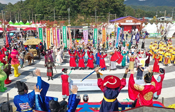 순창장류축제의 임금님 행차 장면  [사진=순창군 ]