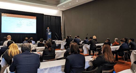 브릿지바이오테라퓨틱스가 오는 10월 열리는 국제학회서 신약 후보물질 2종을 소개한다. 파벨 프린세브 브릿지바이오테라퓨틱스 사업개발 디렉터가 지난 6월6일(현지시각) 미국 보스턴에서 열린 2023 바이오 인터내셔널 컨벤션(바이오USA) 행사에서 기업 소개를 발표하고 있다. /사진=브릿지바이오테라퓨틱스