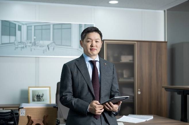 [서울=뉴시스] 최근 자사주를 지속해서 매입하고 있는 최성환 SK네트웍스 사업총괄 사장. (사진=SK네트웍스 제공) 2022.03.11  photo@newsis.com *재판매 및 DB 금지